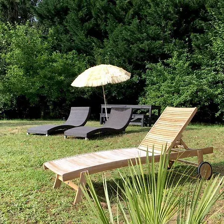 Domaine De Potofayol Bed & Breakfast Lacropte