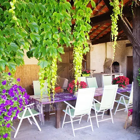 Bed & Breakfast Domaine De Potofayol Lacropte