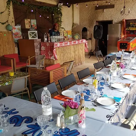 Bed & Breakfast Domaine De Potofayol Lacropte